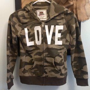 New without tags Camo zip-up hoodie